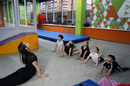Фотография SQ Kids - Детский гимнастический центр, гимнастика для детей 2-10 лет 0